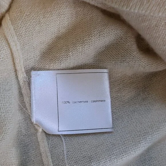 Chanel Vintage Cashmere Tank Top Sweater Pale Yellow Cream CC Logo Size S RARE - Picture 13 of 14